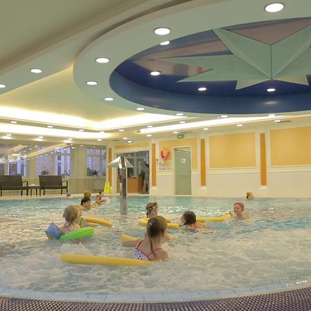 Ensana Hvezda - Imperial - Neapol Hotel Marianske Lazne Exterior photo