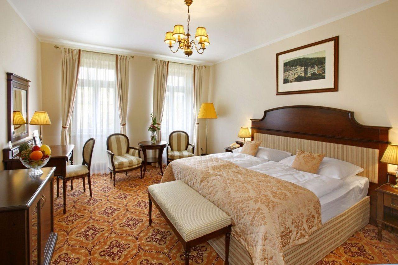 Ensana Hvezda - Imperial - Neapol Hotel Marianske Lazne Exterior photo