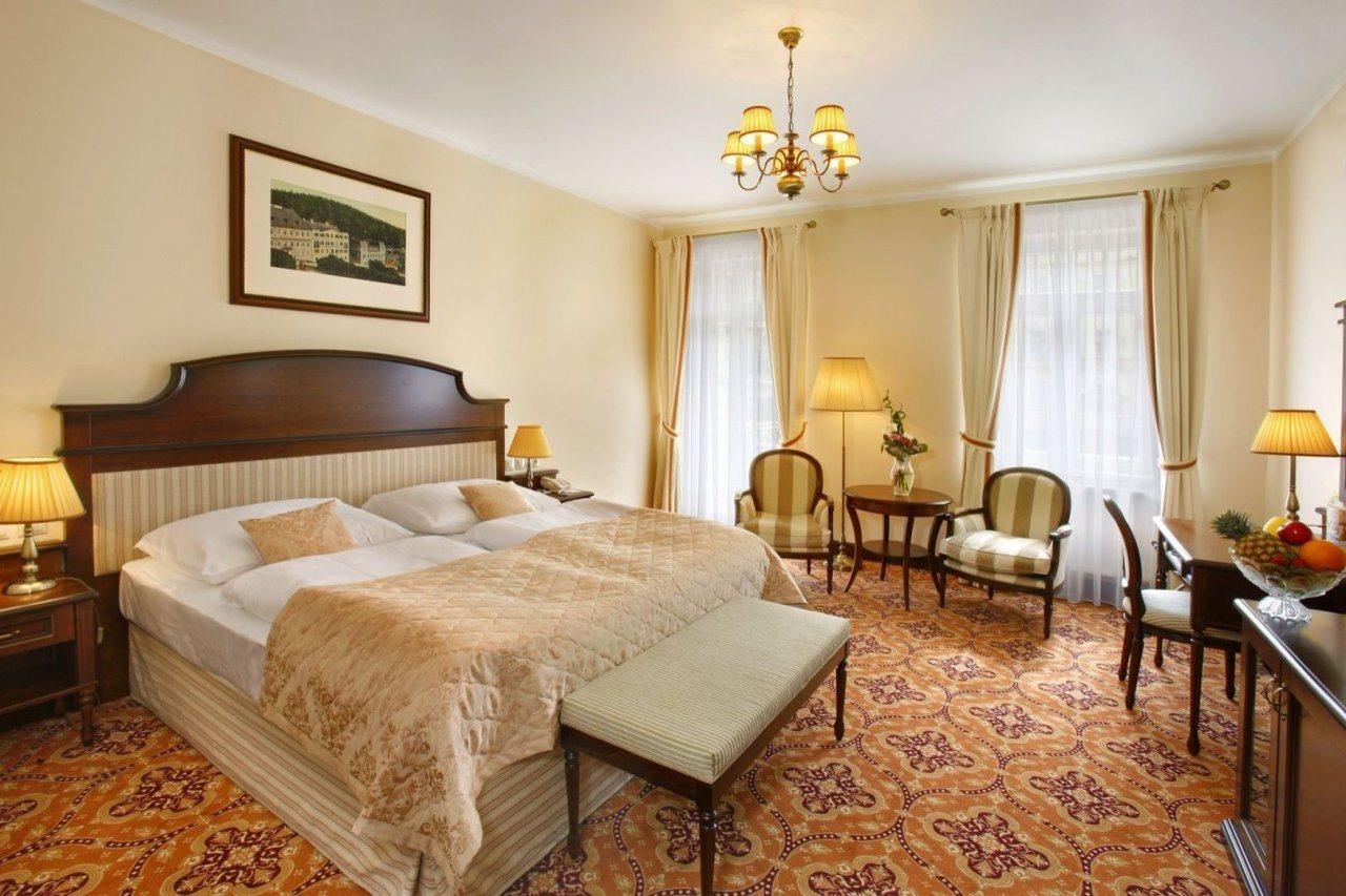 Ensana Hvezda - Imperial - Neapol Hotel Marianske Lazne Exterior photo