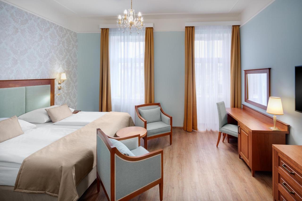 Ensana Hvezda - Imperial - Neapol Hotel Marianske Lazne Exterior photo