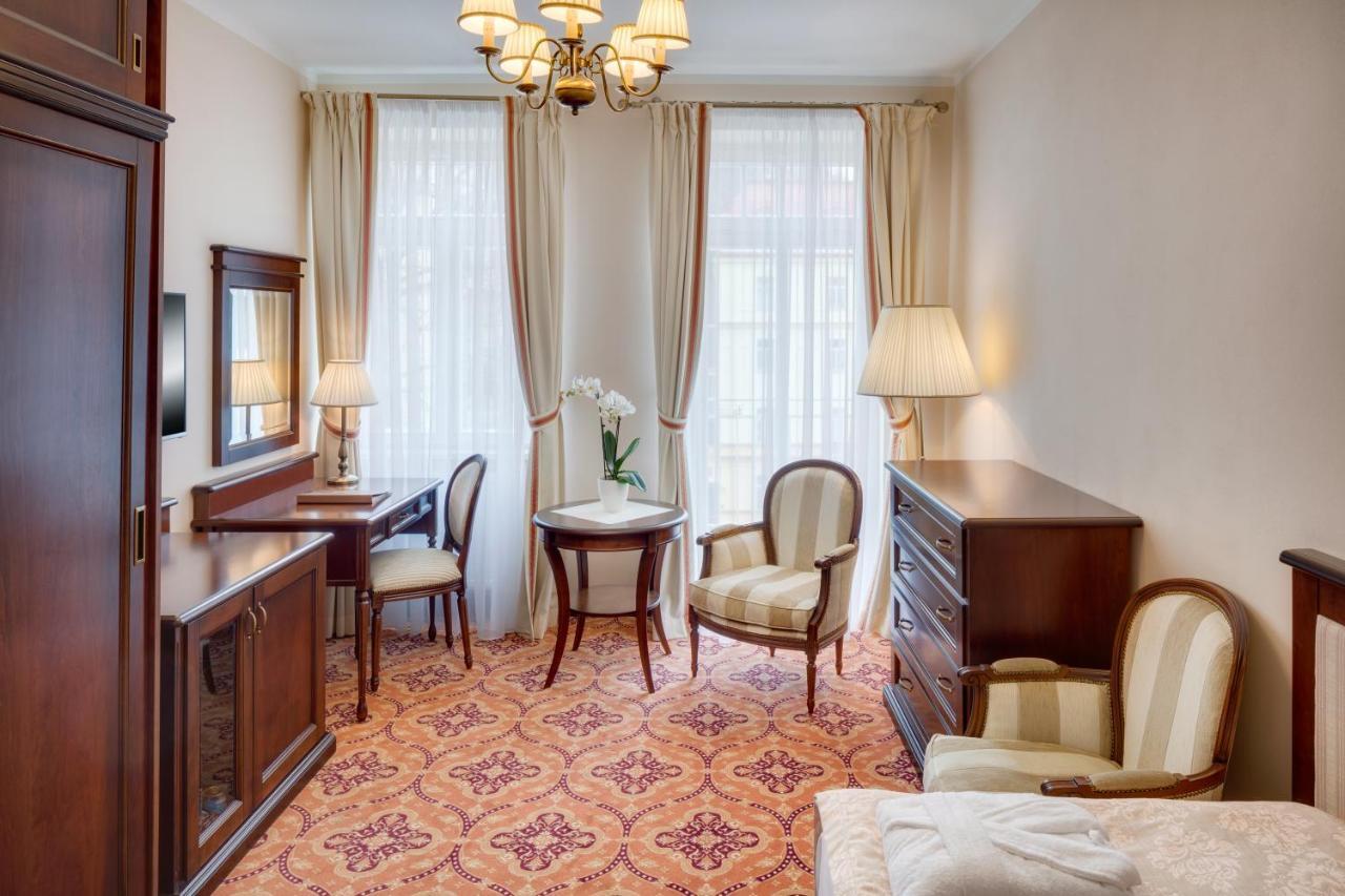 Ensana Hvezda - Imperial - Neapol Hotel Marianske Lazne Exterior photo